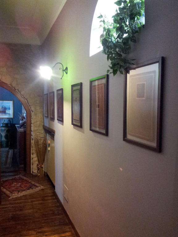 مبيت وإفطار إينّا Antica Dimora Historic Building الغرفة الصورة